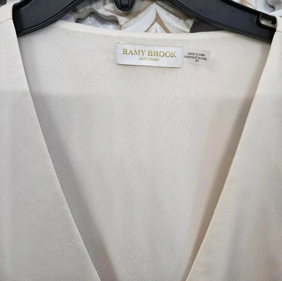 Ramy Brook Llana V Neck Tie Hem Top - Picture 6 of 9